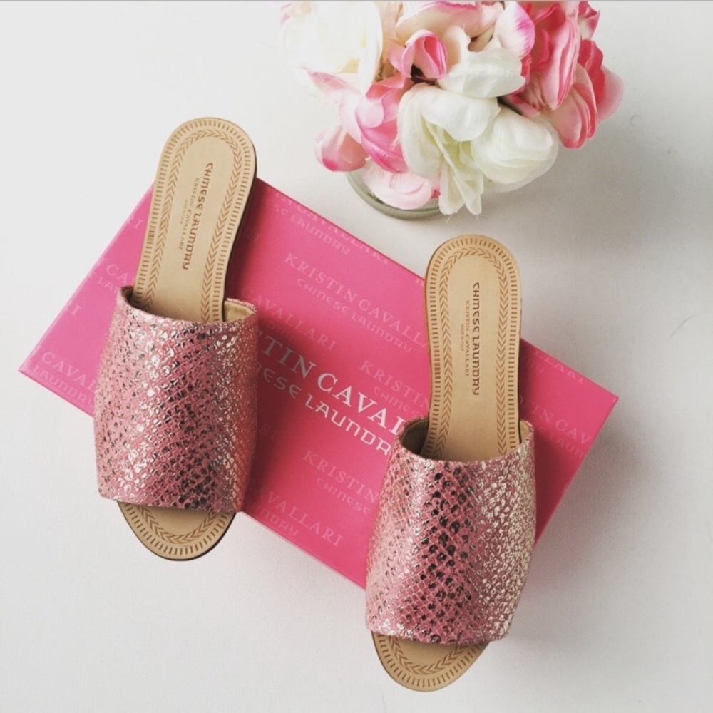 KRISTIN CAVALLARI WOMENS BAHITI SNAKE SLIDE SANDAL